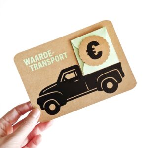 Geld cadeau voor een jongen gemaakt met truck uitgesneden met Cricut