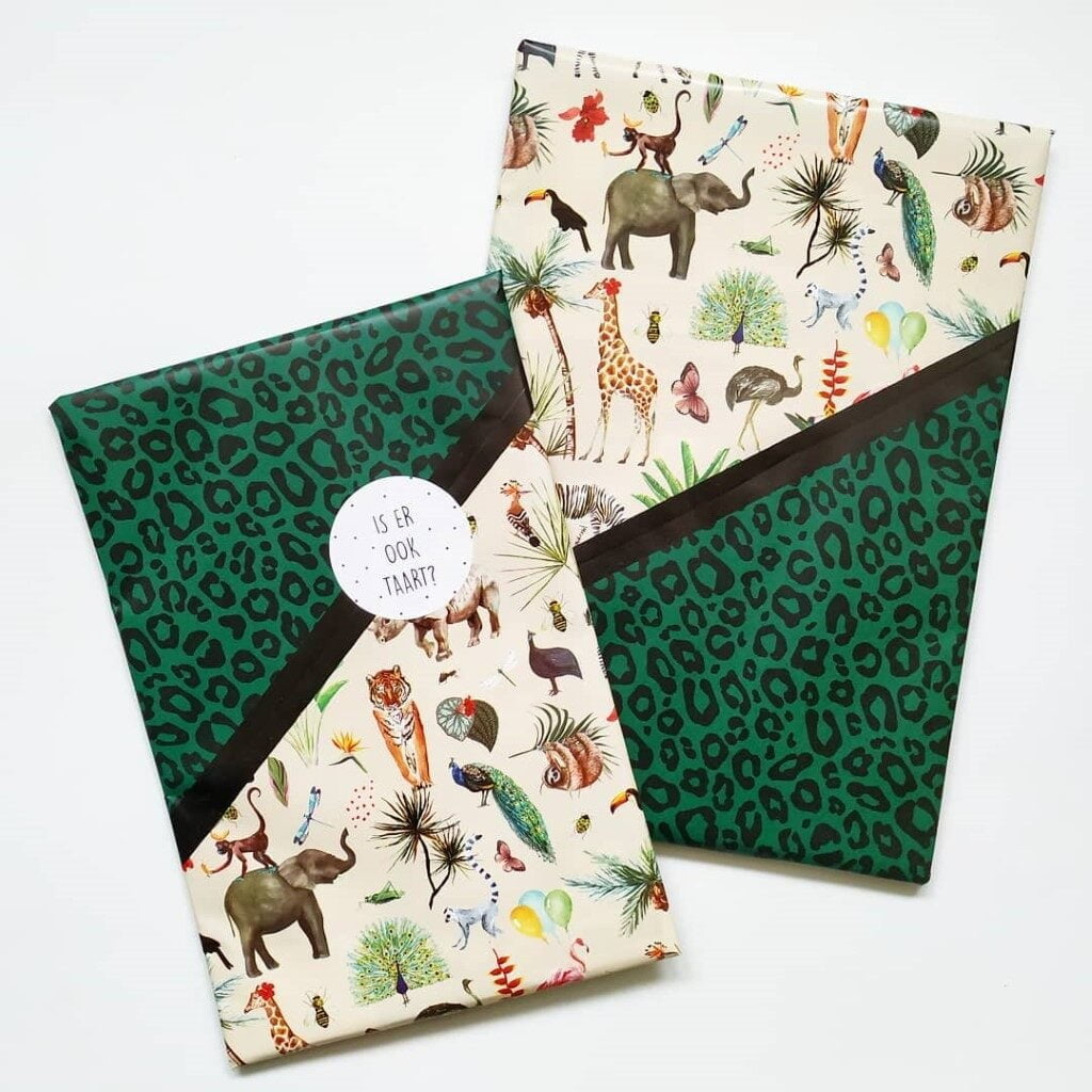 Cadeau leuk inpakken met twee verschillende rollen inpakpapier