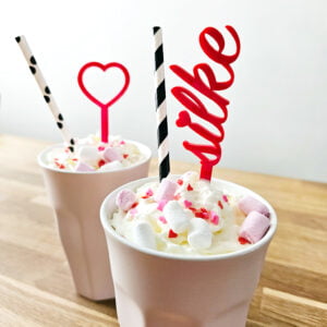 gepersonaliseerde roerstaafjes maken met een lasersnijder