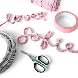 DIY punnikwoord of punniknaam maken met kant en klaar garen van Action.