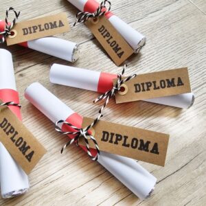 Een kleinigheidje om te trakteren wanneer iemand zijn of haar examens heeft gehaald en zijn of haar diploma heeft gekregen