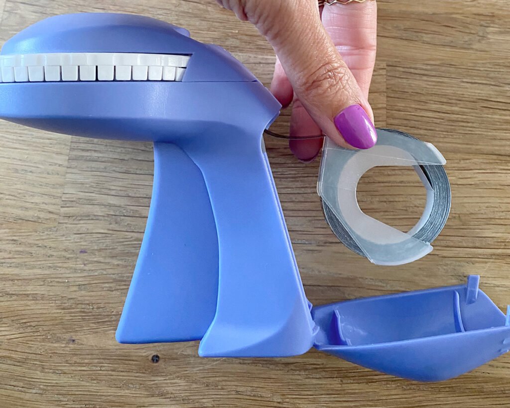 vervangen van tapdrolletje van labelmaker